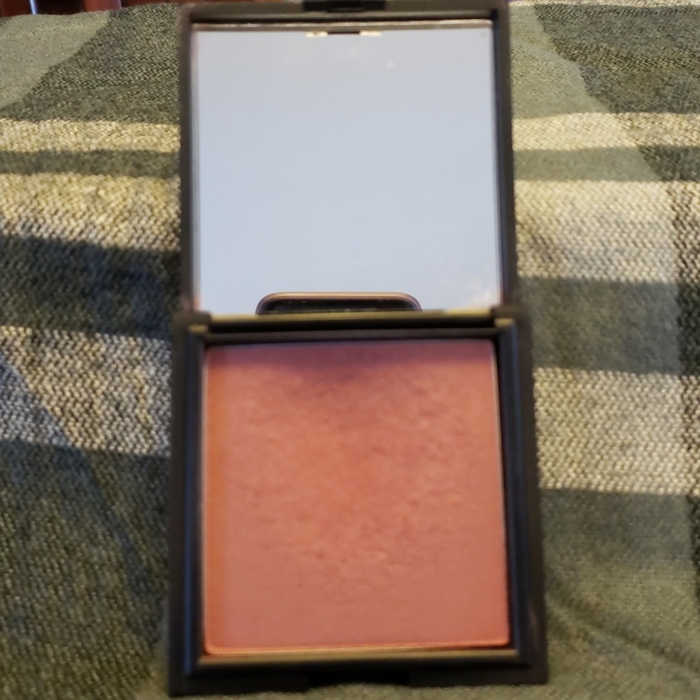 Younique Moodstruck Pressed Blusher - Seductive